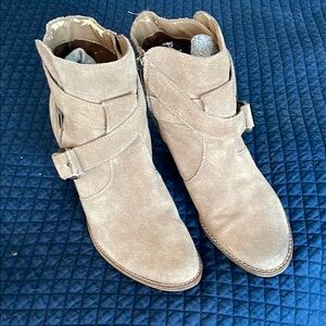DV by Dolce Vita Beige Ankle Booties